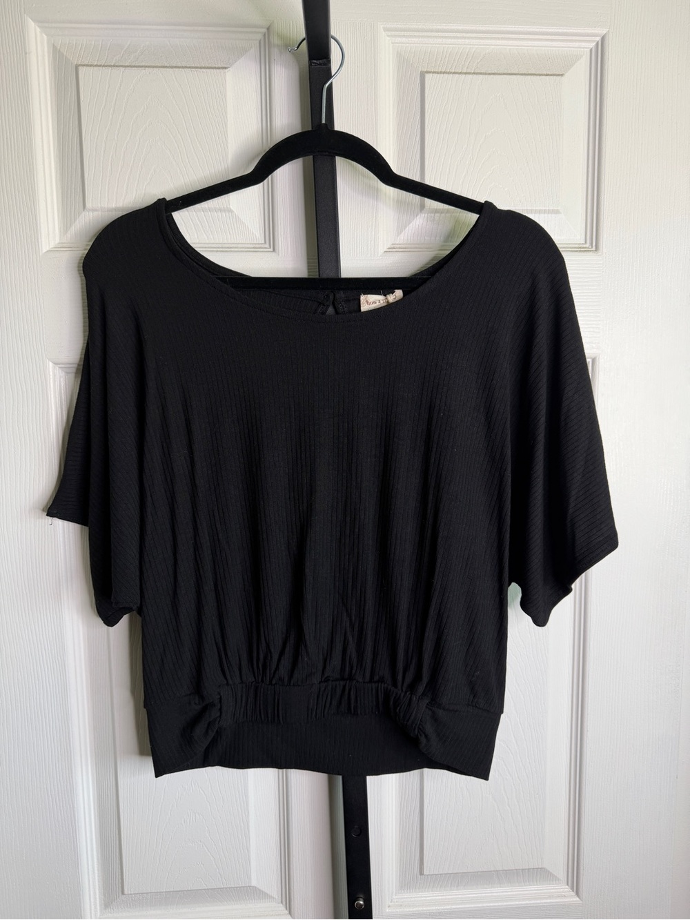Hem & Thread Black Cropped Dolman Sleeve Top, size Large, NWT